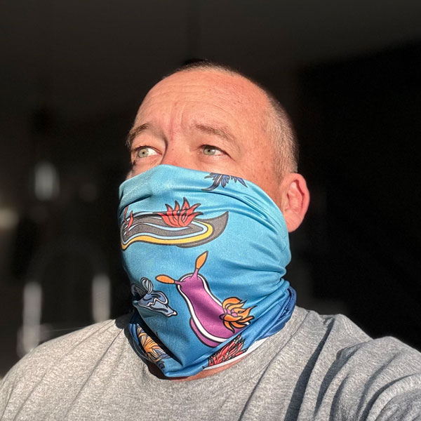 Neck gaiter featuring nudibranch
