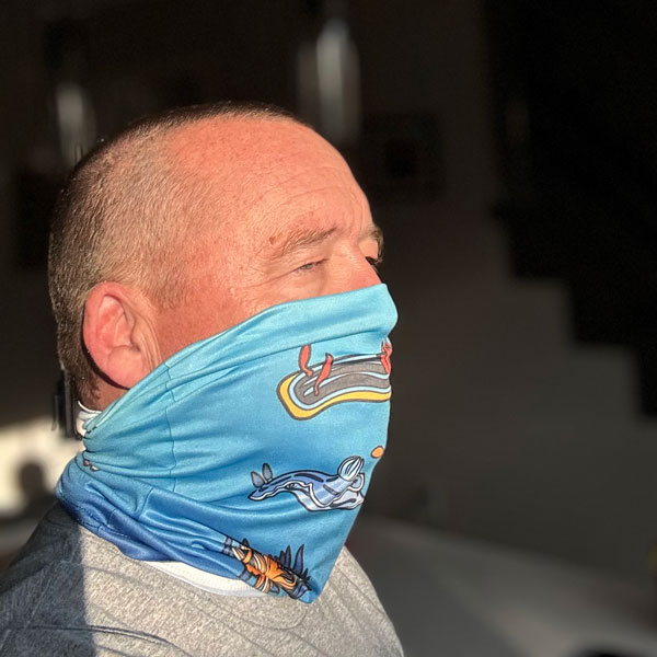Neck gaiter featuring nudibranch