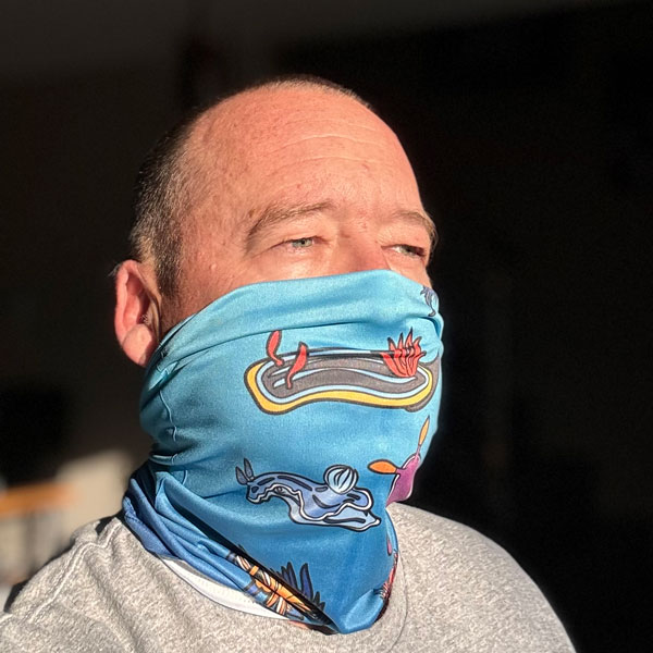 Neck gaiter featuring nudibranch