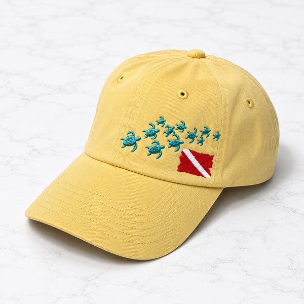 Dad cap with bunch of turtles and dive flag